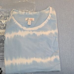d.co Blue and White Tie-Dye T-Shirt